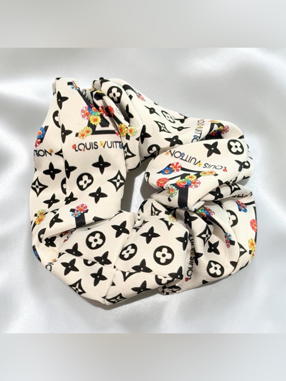 White And Black Floral Scrunchie - Picture 4 of 4